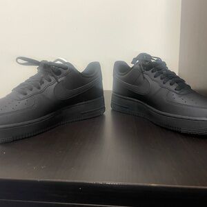 Black uptowns size 8 1/2 men’s